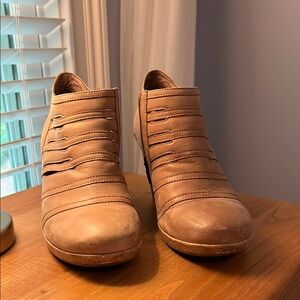 Dansko Tan zip booties Size 41